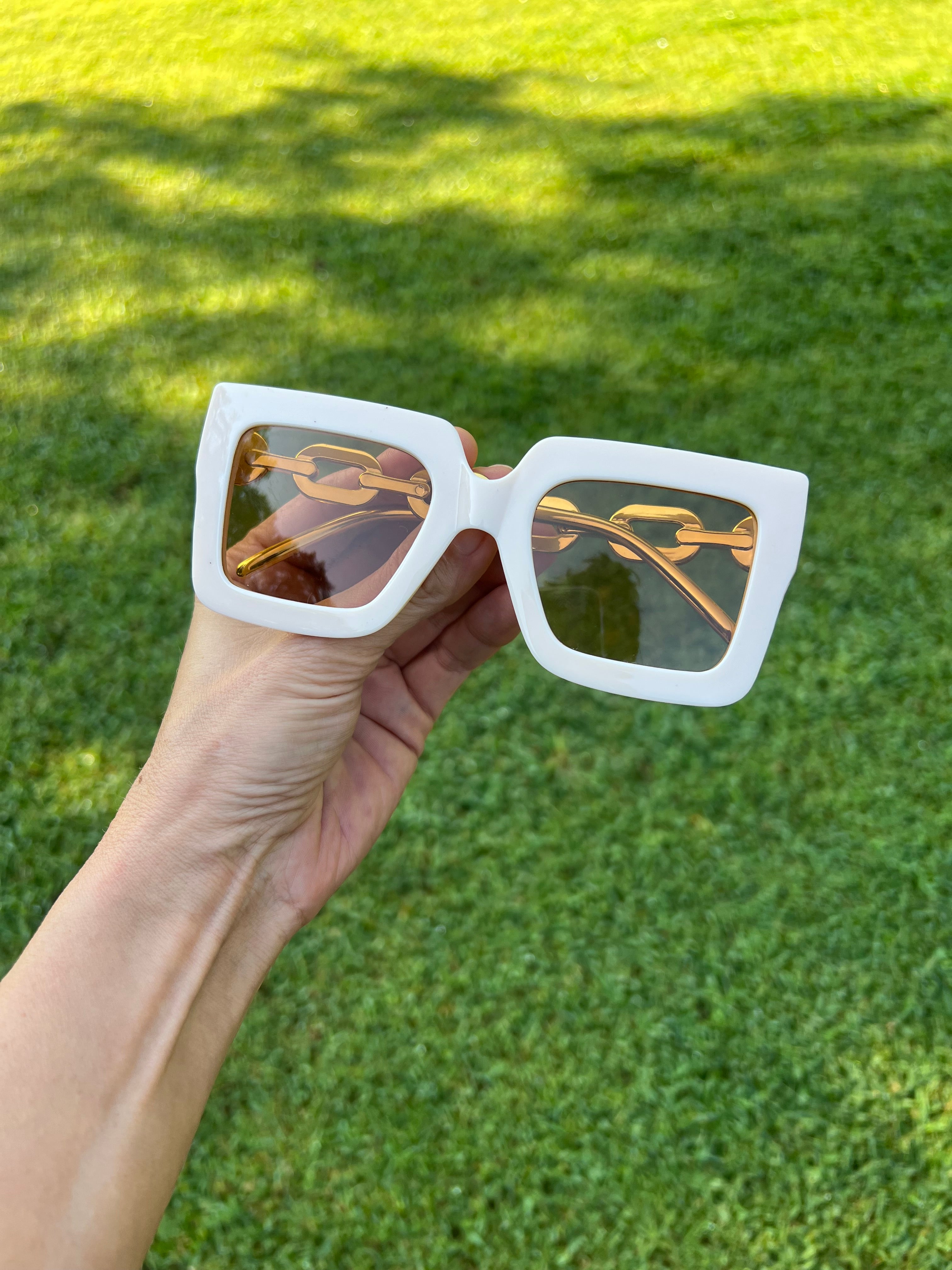 Cheap & Cute Sunglasses – Trendy Everyday Loser Sunnies