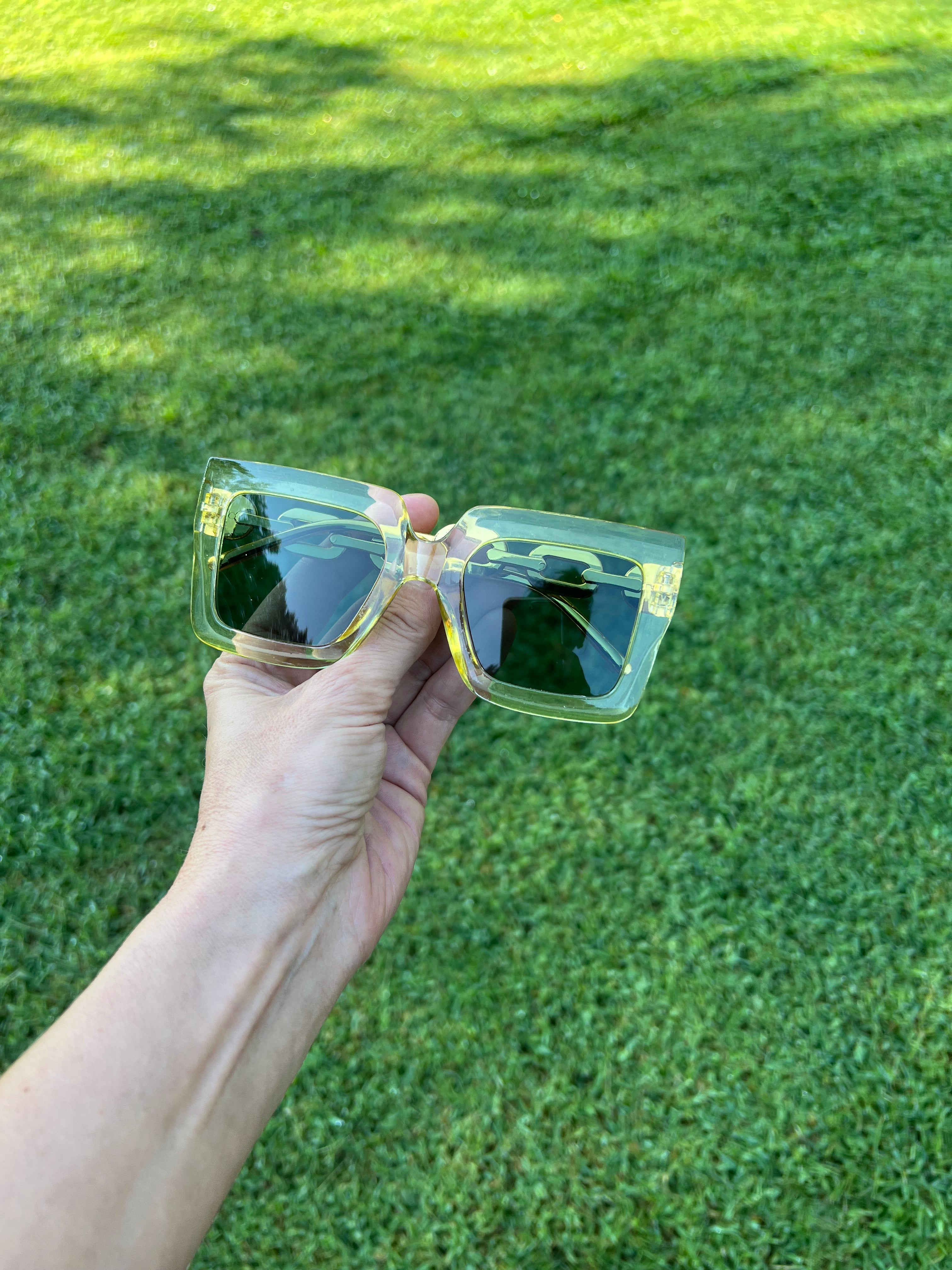 Cheap & Cute Sunglasses – Trendy Everyday Loser Sunnies