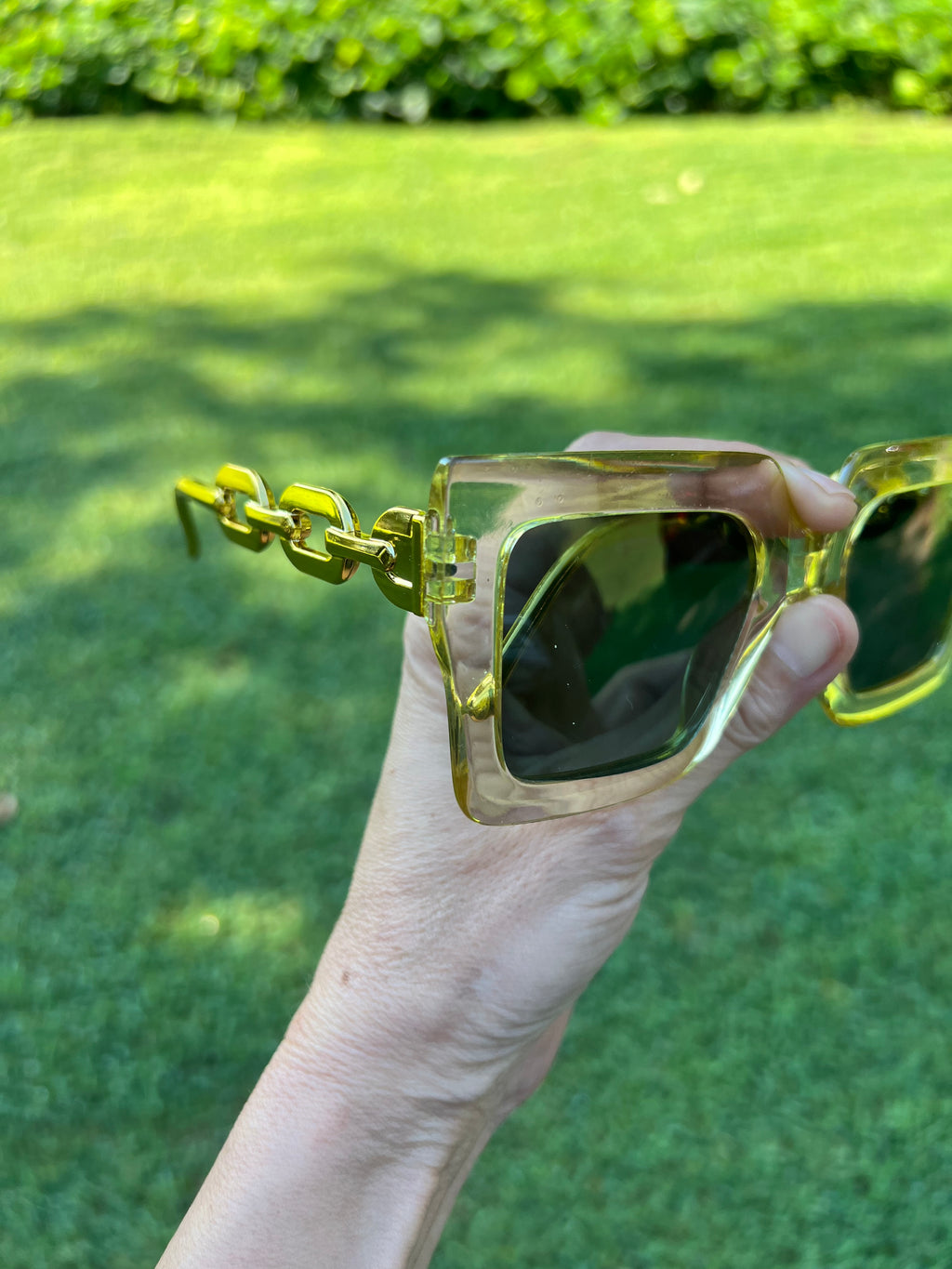 Cheap & Cute Sunglasses – Trendy Everyday Loser Sunnies