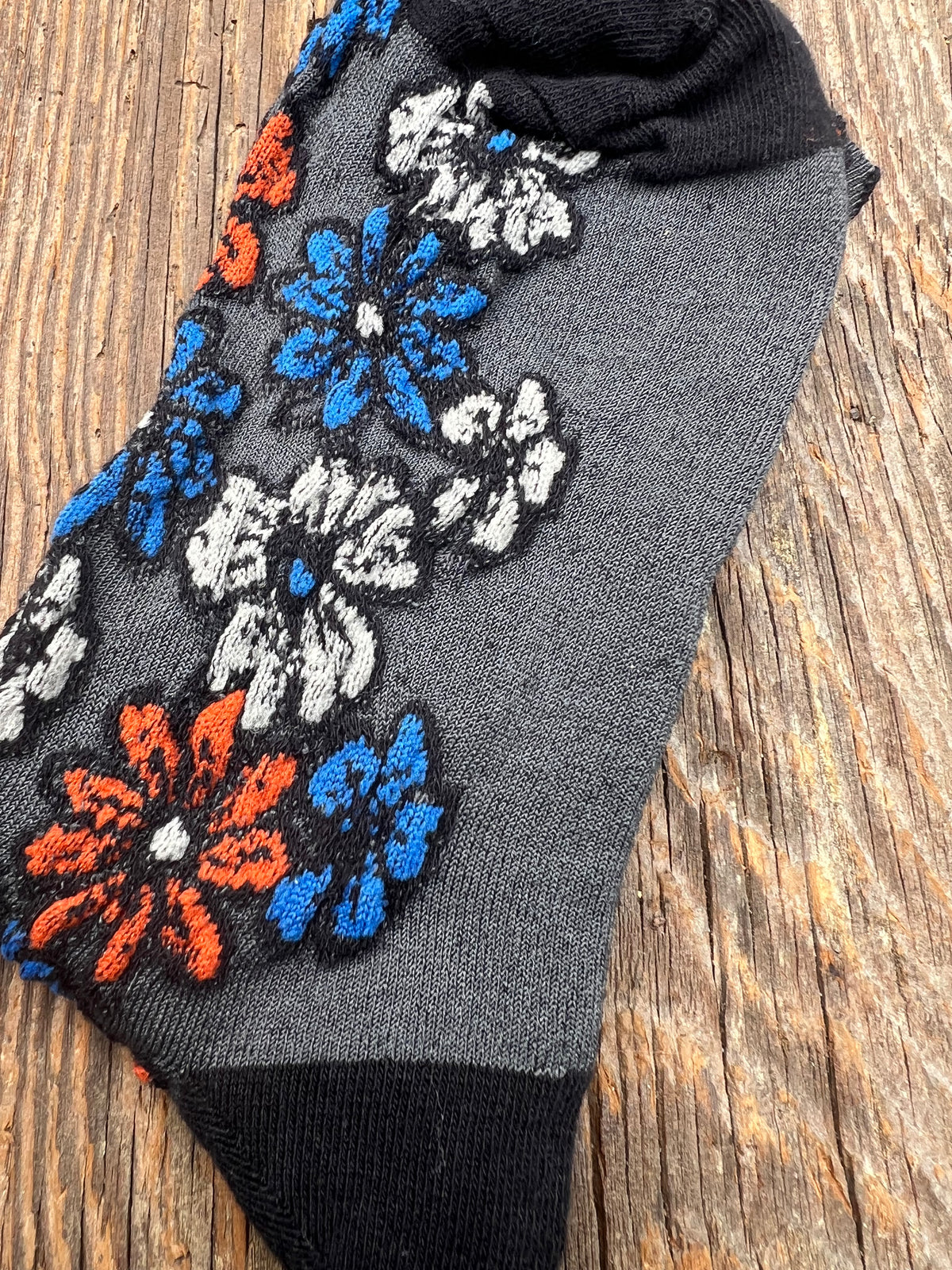 KNIT Boho Patterned Socks & Handmade Scrunchie Gift Set – Wild Marigold
