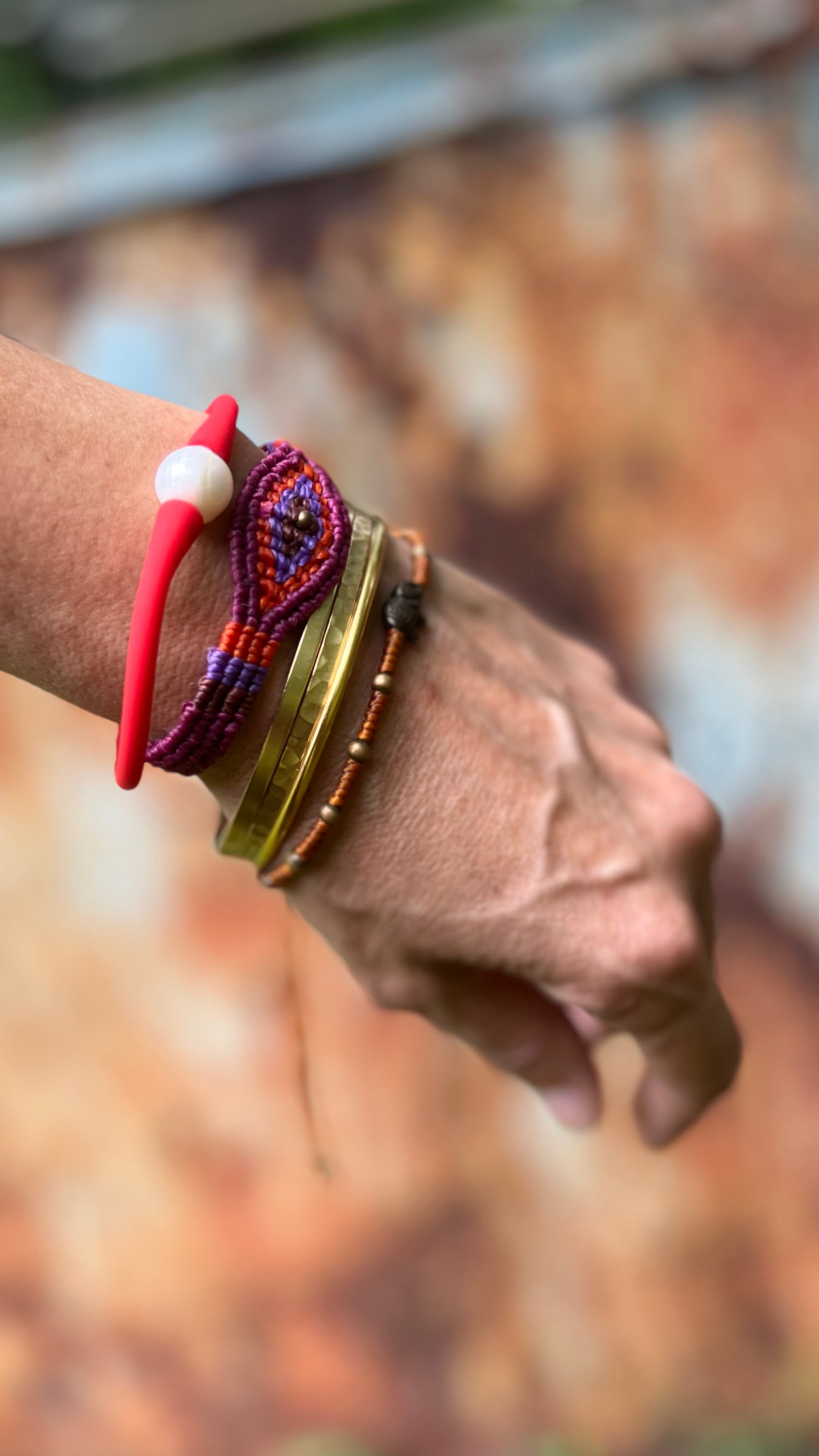 Waterproof Silicone Bangle with Large Natural Freshwater Pearl