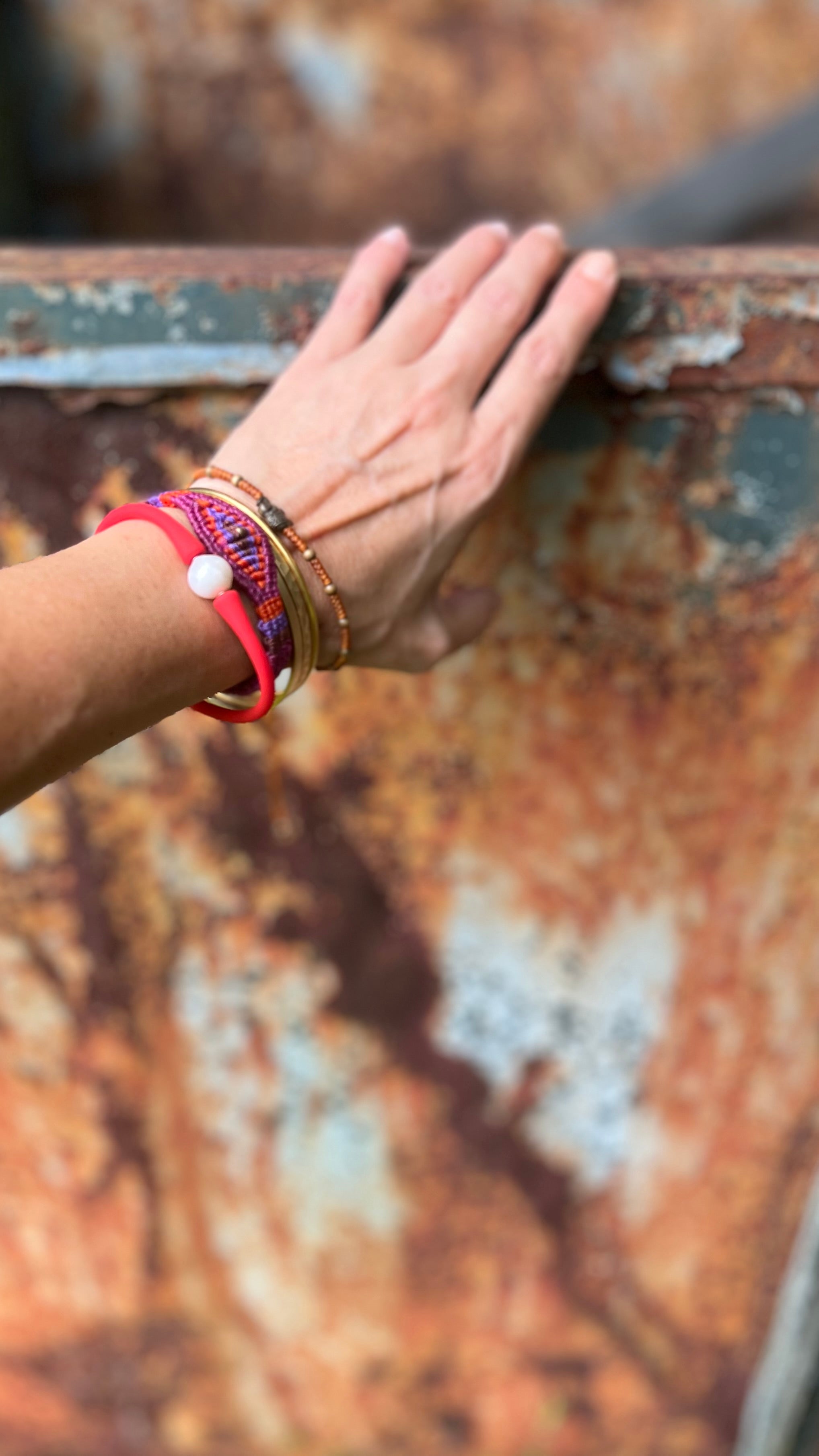 Waterproof Silicone Bangle with Large Natural Freshwater Pearl