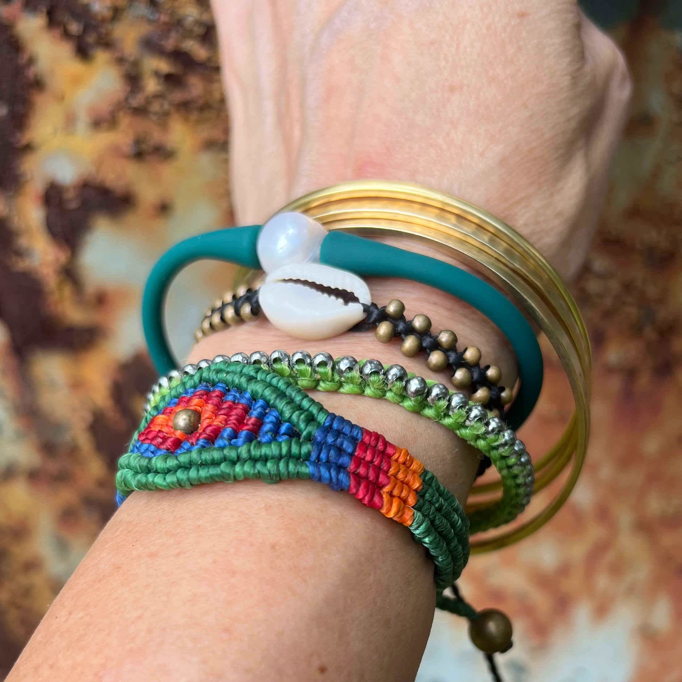 Waterproof Silicone Bangle with Large Natural Freshwater Pearl